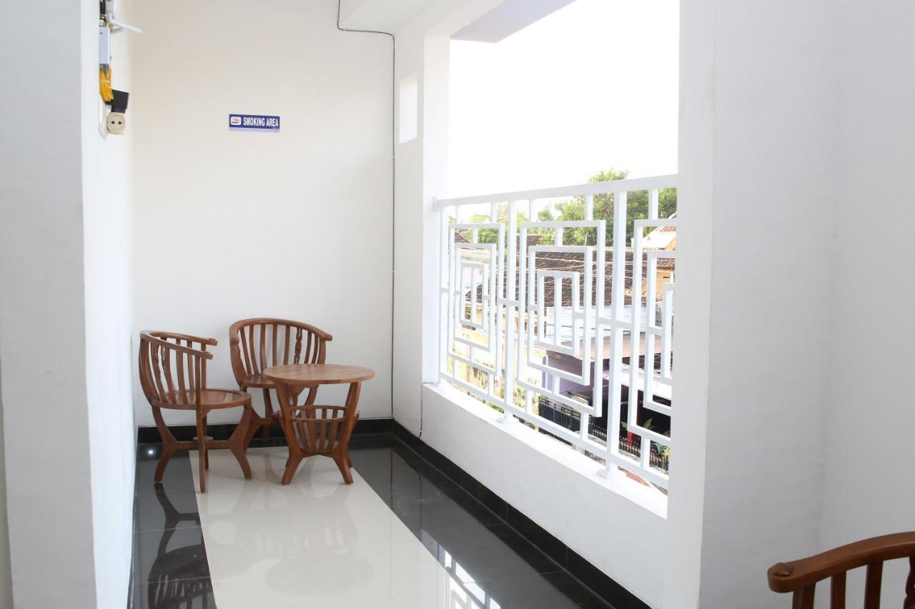 Reddoorz Syariah Near Suncity Mall Madiun Εξωτερικό φωτογραφία