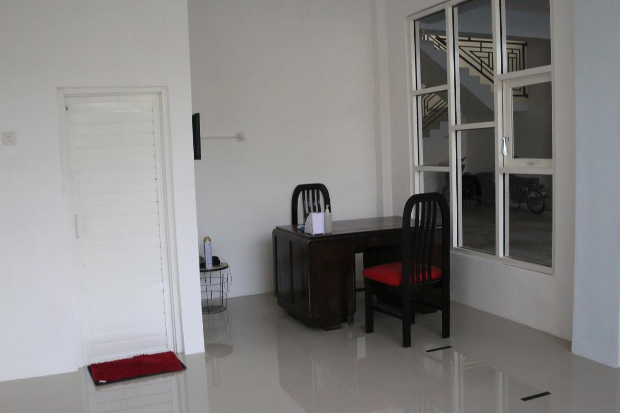 Reddoorz Syariah Near Suncity Mall Madiun Εξωτερικό φωτογραφία