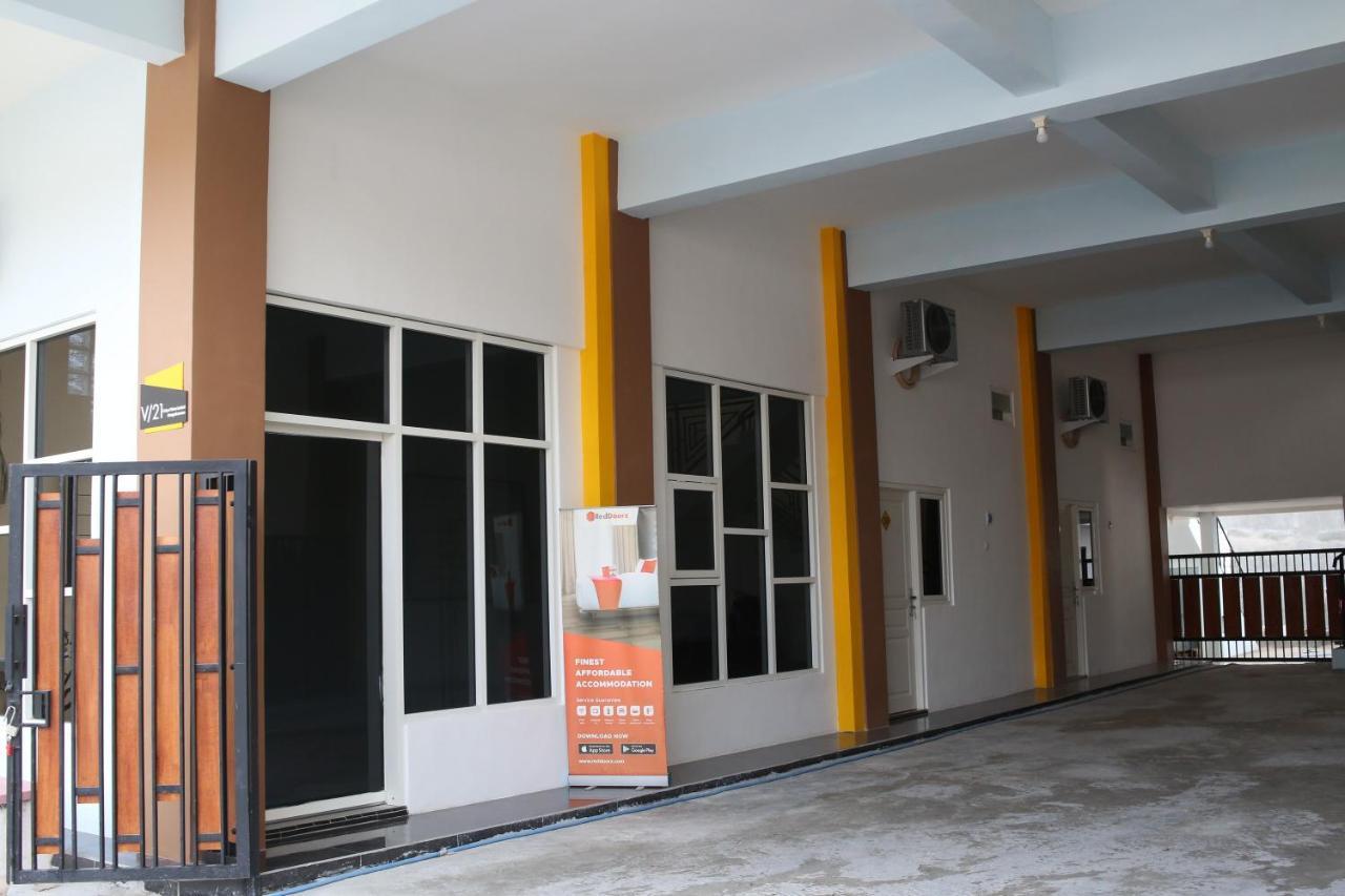 Reddoorz Syariah Near Suncity Mall Madiun Εξωτερικό φωτογραφία